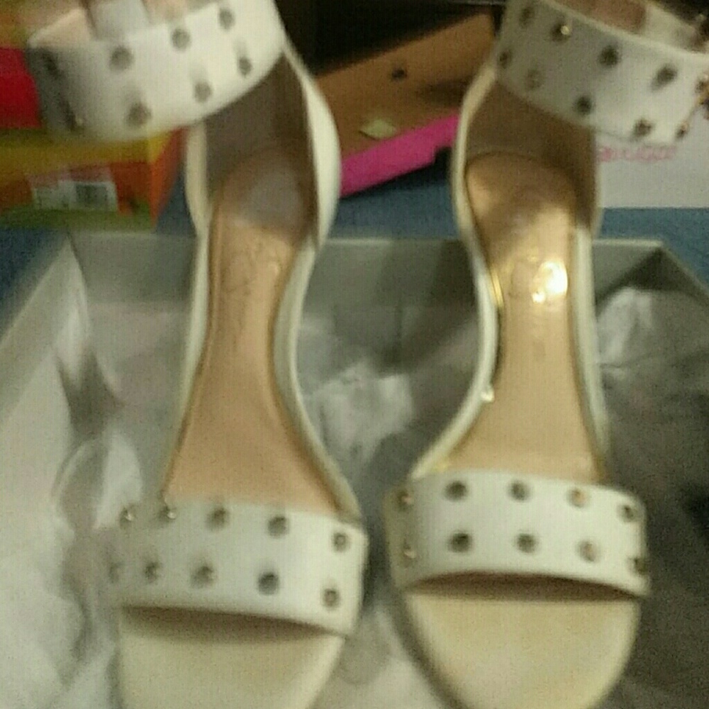 Jessica Simpson white heels- heels about 4"